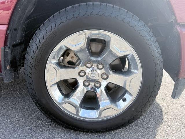 2022 MAROON /Black Ram 1500 (1C6SRFFT2NN) with an HEMI 57L V-8 variable valve control engine, Automatic transmission, located at 1175 N Woodruff Ave, Idaho Falls, ID, 83401, 43.506901, -111.999657 - At Timberline Auto, finding a great deal on your next vehicle is always easy! Our experienced sales staff goal is to help find you the right vehicle at the right price! Our knowledgeable finance department has options for almost any credit score. We offer extended service contract options to prot- Photo#39