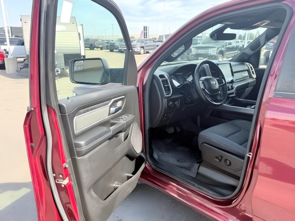 2022 MAROON /Black Ram 1500 (1C6SRFFT2NN) with an HEMI 57L V-8 variable valve control engine, Automatic transmission, located at 1175 N Woodruff Ave, Idaho Falls, ID, 83401, 43.506901, -111.999657 - At Timberline Auto, finding a great deal on your next vehicle is always easy! Our experienced sales staff goal is to help find you the right vehicle at the right price! Our knowledgeable finance department has options for almost any credit score. We offer extended service contract options to prot- Photo#12