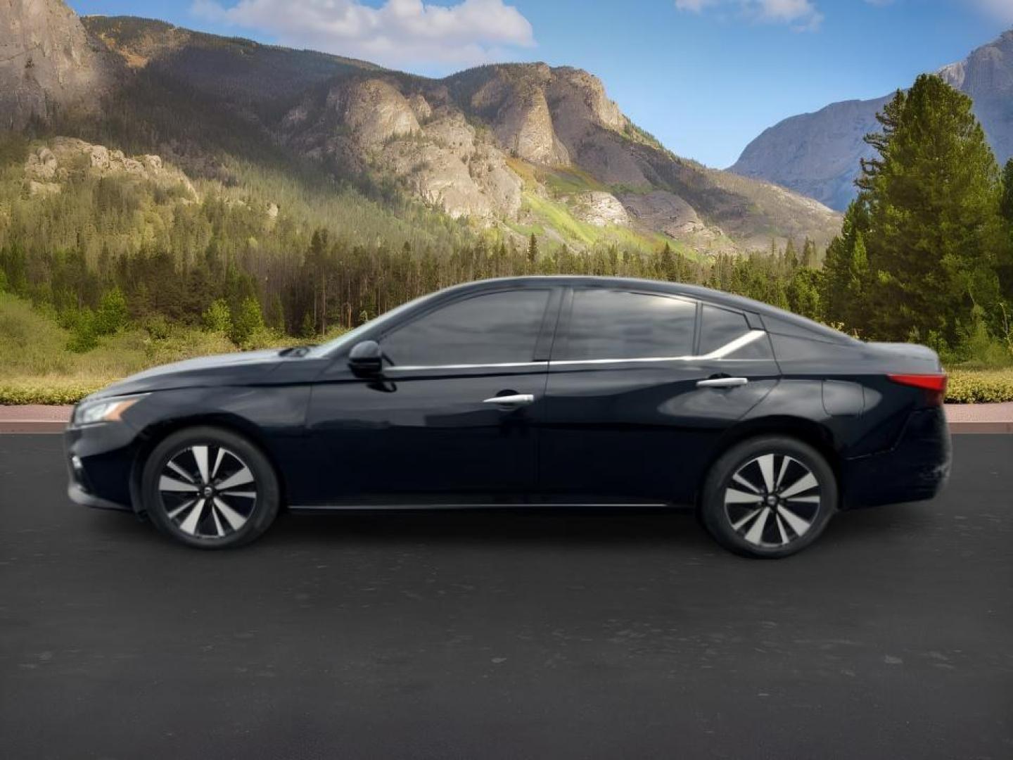 2019 BLACK /Charcoal Nissan Altima (1N4BL4EV1KC) with an 25L I-4 gasoline direct injection engine, Automatic transmission, located at 1175 N Woodruff Ave, Idaho Falls, ID, 83401, 43.506901, -111.999657 - At Timberline Auto, finding a great deal on your next vehicle is always easy! Our experienced sales staff goal is to help find you the right vehicle at the right price! Our knowledgeable finance department has options for almost any credit score. We offer extended service contract options to prot- Photo#0