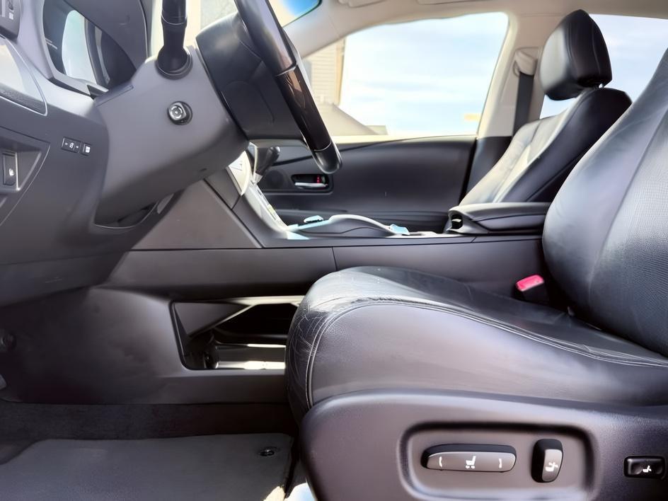 2013 BLACK /LEATHER Lexus RX 450h (JTJBC1BA6D2) with an 35L V6 HYBRID engine, Automatic transmission, located at 1175 N Woodruff Ave, Idaho Falls, ID, 83401, 43.506901, -111.999657 - At Timberline Auto, finding a great deal on your next vehicle is always easy! Our experienced sales staff goal is to help find you the right vehicle at the right price! Our knowledgeable finance department has options for almost any credit score. We offer extended service contract options to prot- Photo#15
