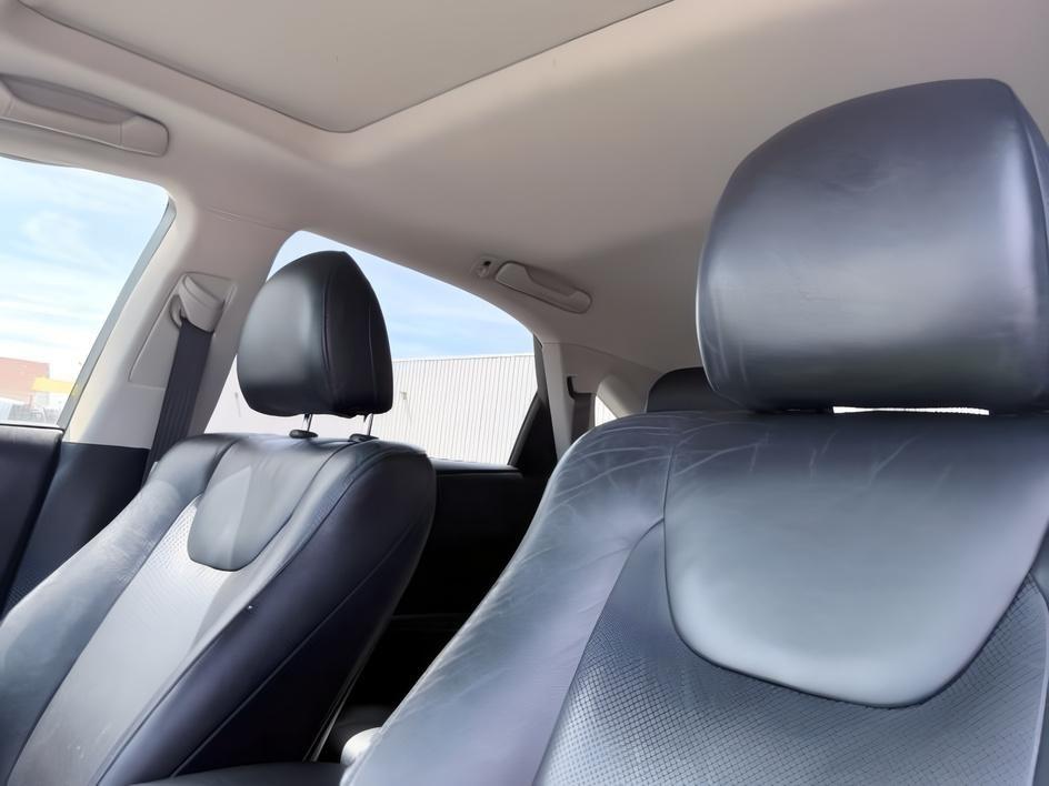 2013 BLACK /LEATHER Lexus RX 450h (JTJBC1BA6D2) with an 35L V6 HYBRID engine, Automatic transmission, located at 1175 N Woodruff Ave, Idaho Falls, ID, 83401, 43.506901, -111.999657 - At Timberline Auto, finding a great deal on your next vehicle is always easy! Our experienced sales staff goal is to help find you the right vehicle at the right price! Our knowledgeable finance department has options for almost any credit score. We offer extended service contract options to prot- Photo#24