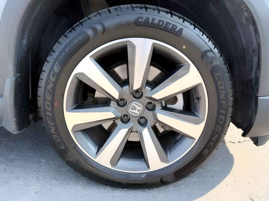 2023 Sonic Gray Pearl /Black Honda Pilot Touring (5FNYG2H75PB) with an V6, 3.5L engine, 10-speed automatic transmission, located at 1175 N Woodruff Ave, Idaho Falls, ID, 83401, 43.506901, -111.999657 - <b>Vehicle Details</b><br>Experience the confidence and comfort of this pre-owned 2023 Honda Pilot Touring, a refined three-row SUV built to handle busy family schedules, weekend road trips, and everyday driving with ease. Powered by a strong V6, 3.5L gasoline engine, this Honda Pilot delivers smoot- Photo#45