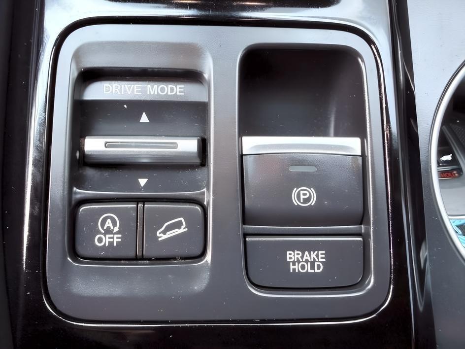 2023 Sonic Gray Pearl /Black Honda Pilot Touring (5FNYG2H75PB) with an V6, 3.5L engine, 10-speed automatic transmission, located at 1175 N Woodruff Ave, Idaho Falls, ID, 83401, 43.506901, -111.999657 - <b>Vehicle Details</b><br>Experience the confidence and comfort of this pre-owned 2023 Honda Pilot Touring, a refined three-row SUV built to handle busy family schedules, weekend road trips, and everyday driving with ease. Powered by a strong V6, 3.5L gasoline engine, this Honda Pilot delivers smoot- Photo#54