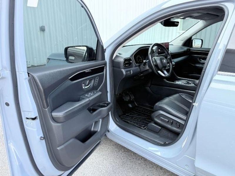 2023 Sonic Gray Pearl /Black Honda Pilot Touring (5FNYG2H75PB) with an V6, 3.5L engine, 10-speed automatic transmission, located at 1175 N Woodruff Ave, Idaho Falls, ID, 83401, 43.506901, -111.999657 - <b>Vehicle Details</b><br>Experience the confidence and comfort of this pre-owned 2023 Honda Pilot Touring, a refined three-row SUV built to handle busy family schedules, weekend road trips, and everyday driving with ease. Powered by a strong V6, 3.5L gasoline engine, this Honda Pilot delivers smoot- Photo#14