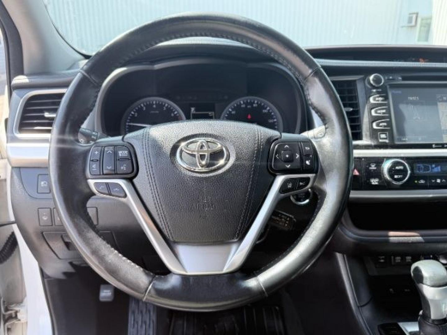 2017 WHITE /Black Toyota Highlander (5TDDZRFH6HS) with an 35L V-6 portdirect injection engine, Automatic transmission, located at 1175 N Woodruff Ave, Idaho Falls, ID, 83401, 43.506901, -111.999657 - At Timberline Auto, finding a great deal on your next vehicle is always easy! Our experienced sales staff goal is to help find you the right vehicle at the right price! Our knowledgeable finance department has options for almost any credit score. We offer extended service contract options to prot- Photo#51