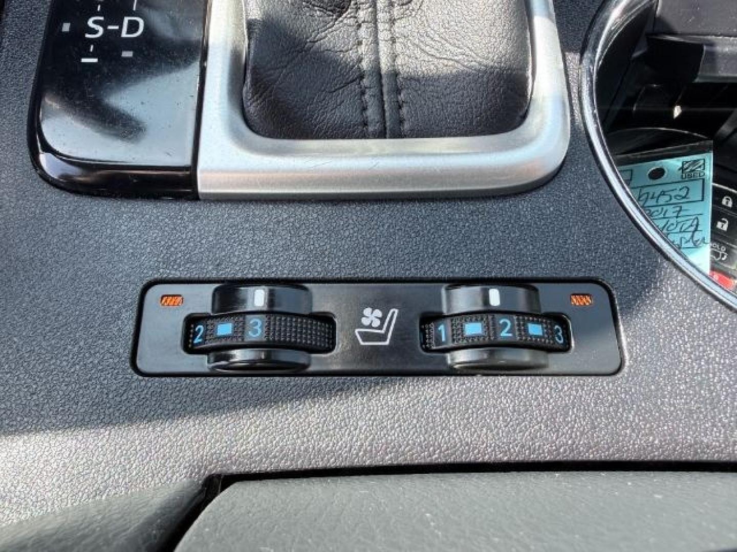 2017 WHITE /Black Toyota Highlander (5TDDZRFH6HS) with an 35L V-6 portdirect injection engine, Automatic transmission, located at 1175 N Woodruff Ave, Idaho Falls, ID, 83401, 43.506901, -111.999657 - At Timberline Auto, finding a great deal on your next vehicle is always easy! Our experienced sales staff goal is to help find you the right vehicle at the right price! Our knowledgeable finance department has options for almost any credit score. We offer extended service contract options to prot- Photo#55
