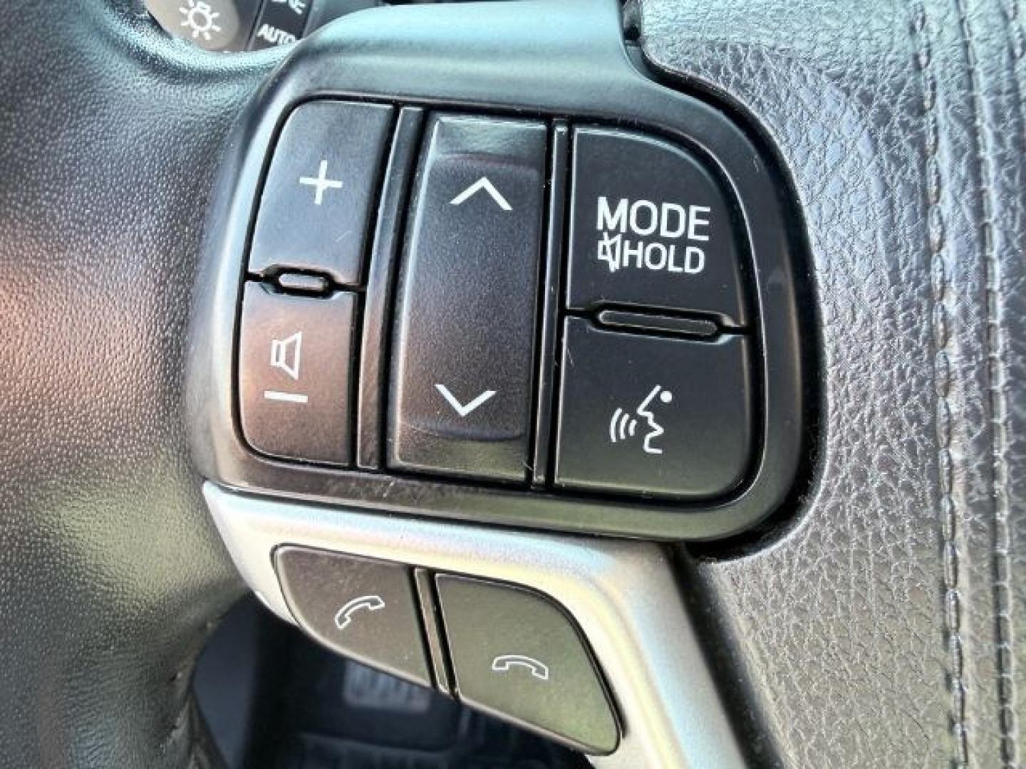 2017 WHITE /Black Toyota Highlander (5TDDZRFH6HS) with an 35L V-6 portdirect injection engine, Automatic transmission, located at 1175 N Woodruff Ave, Idaho Falls, ID, 83401, 43.506901, -111.999657 - At Timberline Auto, finding a great deal on your next vehicle is always easy! Our experienced sales staff goal is to help find you the right vehicle at the right price! Our knowledgeable finance department has options for almost any credit score. We offer extended service contract options to prot- Photo#58