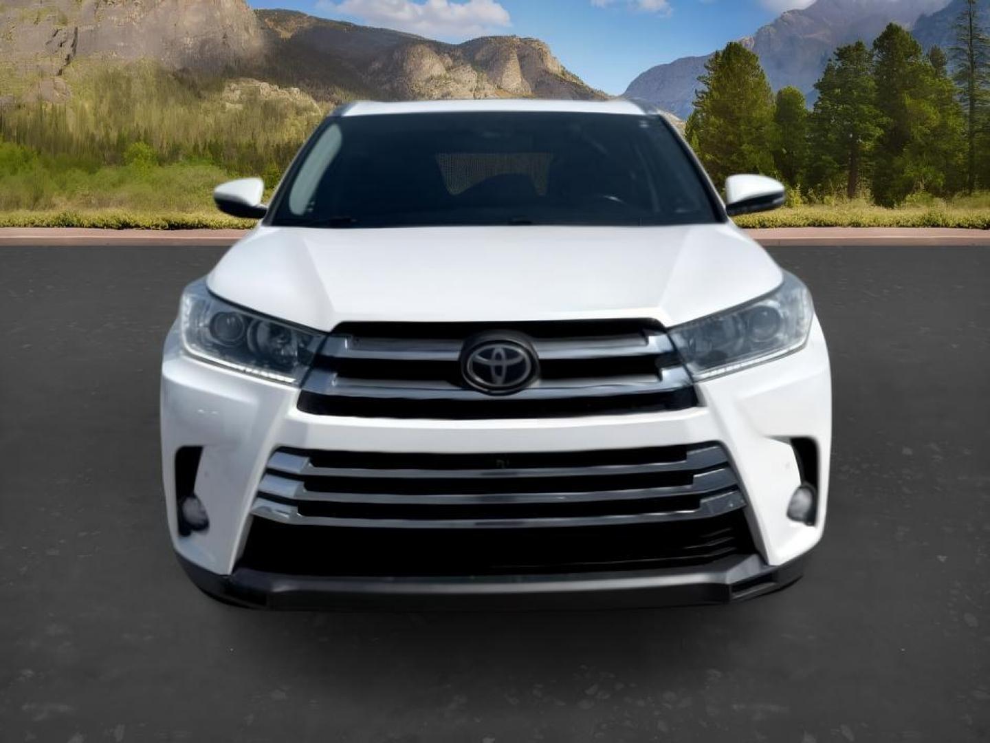 2017 WHITE /Black Toyota Highlander (5TDDZRFH6HS) with an 35L V-6 portdirect injection engine, Automatic transmission, located at 1175 N Woodruff Ave, Idaho Falls, ID, 83401, 43.506901, -111.999657 - At Timberline Auto, finding a great deal on your next vehicle is always easy! Our experienced sales staff goal is to help find you the right vehicle at the right price! Our knowledgeable finance department has options for almost any credit score. We offer extended service contract options to prot- Photo#12