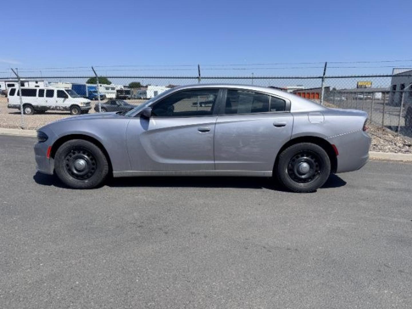 2017 SILVER /CLOTH Dodge Charger (2C3CDXKT2HH) with an 57L V8 HEMI engine, Automatic transmission, located at 1175 N Woodruff Ave, Idaho Falls, ID, 83401, 43.506901, -111.999657 - At Timberline Auto, finding a great deal on your next vehicle is always easy! Our experienced sales staff goal is to help find you the right vehicle at the right price! Our knowledgeable finance department has options for almost any credit score. We offer extended service contract options to prot- Photo#1