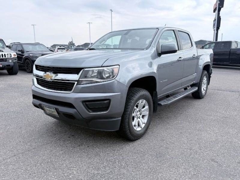 photo of 2020 Chevrolet Colorado 4WD Crew Cab Short Box LT