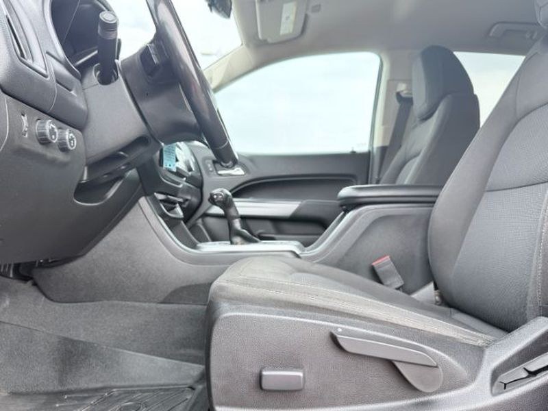 2020 Satin Steel Metallic /Jet Black Chevrolet Colorado 4WD LT (1GCGTCEN8L1) with an V6, 3.6L engine, 8-speed automatic transmission, located at 1175 N Woodruff Ave, Idaho Falls, ID, 83401, 43.506901, -111.999657 - <b>Vehicle Details</b><br>Discover capability and comfort in this 2020 Chevrolet Colorado LT 4WD, now available in Idaho Falls, ID. Powered by a strong 3.6L V6 Gasoline engine, this midsize pickup delivers confident performance for commuting, hauling, and weekend adventures alike. The four-wheel dri- Photo#12