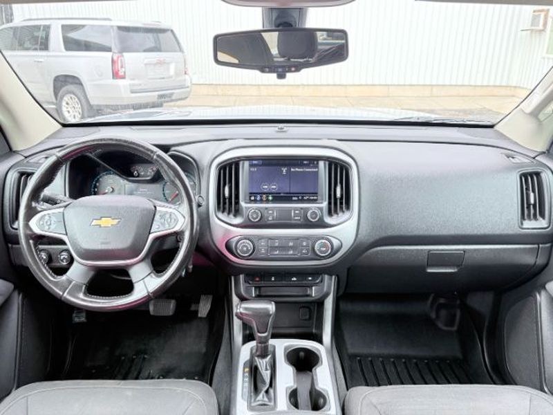 2020 Satin Steel Metallic /Jet Black Chevrolet Colorado 4WD LT (1GCGTCEN8L1) with an V6, 3.6L engine, 8-speed automatic transmission, located at 1175 N Woodruff Ave, Idaho Falls, ID, 83401, 43.506901, -111.999657 - <b>Vehicle Details</b><br>Discover capability and comfort in this 2020 Chevrolet Colorado LT 4WD, now available in Idaho Falls, ID. Powered by a strong 3.6L V6 Gasoline engine, this midsize pickup delivers confident performance for commuting, hauling, and weekend adventures alike. The four-wheel dri- Photo#23