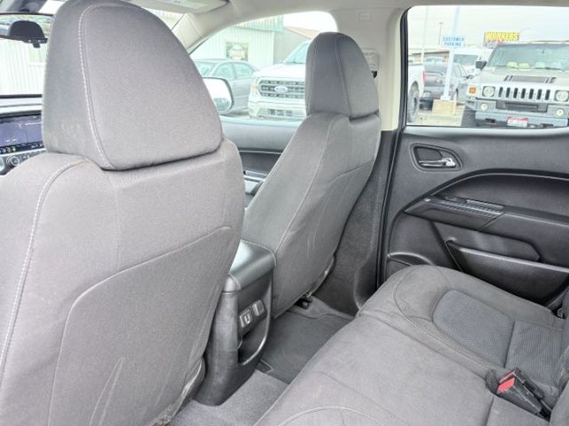2020 Satin Steel Metallic /Jet Black Chevrolet Colorado 4WD LT (1GCGTCEN8L1) with an V6, 3.6L engine, 8-speed automatic transmission, located at 1175 N Woodruff Ave, Idaho Falls, ID, 83401, 43.506901, -111.999657 - <b>Vehicle Details</b><br>Discover capability and comfort in this 2020 Chevrolet Colorado LT 4WD, now available in Idaho Falls, ID. Powered by a strong 3.6L V6 Gasoline engine, this midsize pickup delivers confident performance for commuting, hauling, and weekend adventures alike. The four-wheel dri- Photo#25