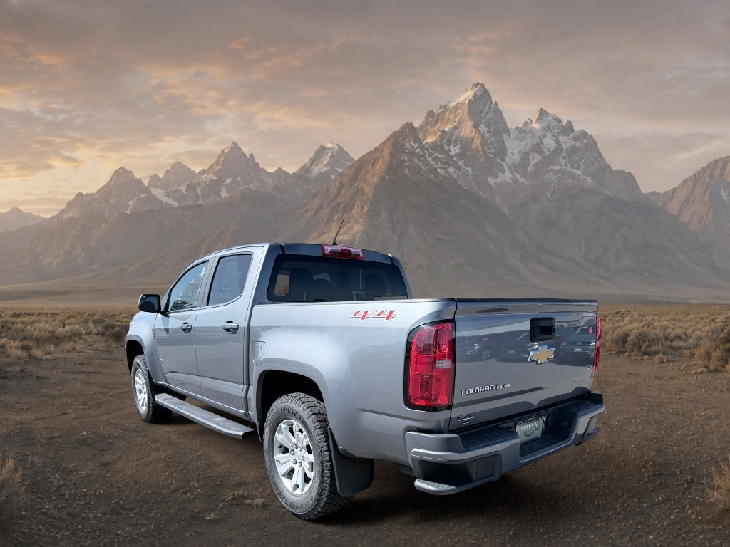 2020 Satin Steel Metallic /Jet Black Chevrolet Colorado 4WD LT (1GCGTCEN8L1) with an V6, 3.6L engine, 8-speed automatic transmission, located at 1175 N Woodruff Ave, Idaho Falls, ID, 83401, 43.506901, -111.999657 - <b>Vehicle Details</b><br>Discover capability and comfort in this 2020 Chevrolet Colorado LT 4WD, now available in Idaho Falls, ID. Powered by a strong 3.6L V6 Gasoline engine, this midsize pickup delivers confident performance for commuting, hauling, and weekend adventures alike. The four-wheel dri- Photo#2