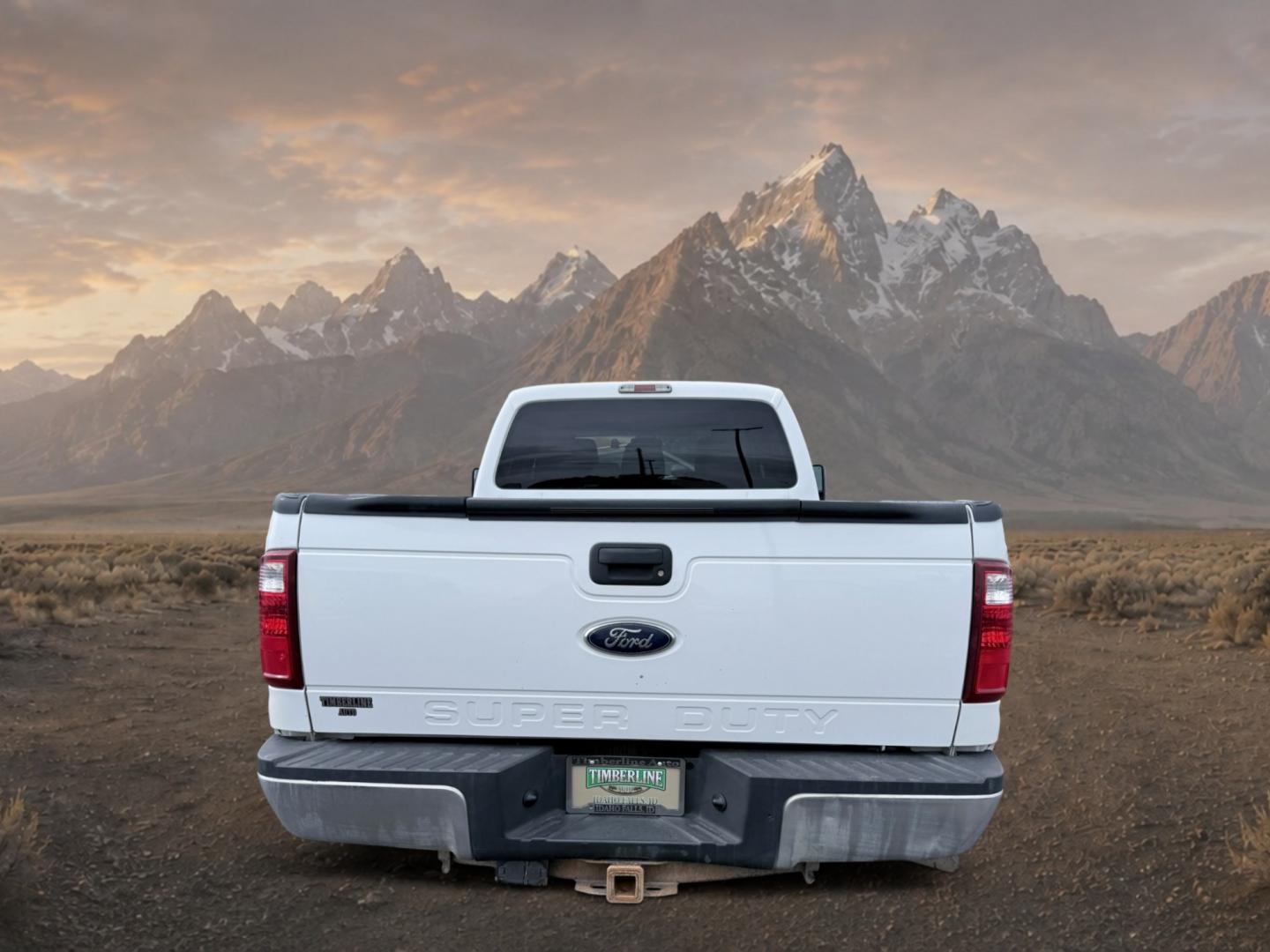 2013 Oxford White /GRAY Ford F-250 XLT (1FT7W2BT1DE) with an V8, 6.7L engine, 6-speed automatic transmission, located at 1175 N Woodruff Ave, Idaho Falls, ID, 83401, 43.506901, -111.999657 - <b>Vehicle Details</b><br>Looking for a powerful heavy-duty truck in Idaho Falls, ID? Check out this pre-owned 2013 Ford F-250 Super Duty XLT FX4 LARIAT XL 4WD, built to handle tough jobs and weekend adventures with confidence. Under the hood is a V8 6.7L Diesel engine delivering strong towing capab- Photo#3