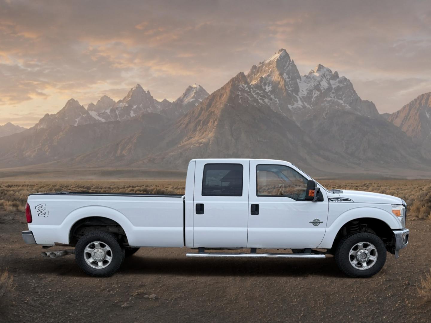 2013 Oxford White /GRAY Ford F-250 XLT (1FT7W2BT1DE) with an V8, 6.7L engine, 6-speed automatic transmission, located at 1175 N Woodruff Ave, Idaho Falls, ID, 83401, 43.506901, -111.999657 - <b>Vehicle Details</b><br>Looking for a powerful heavy-duty truck in Idaho Falls, ID? Check out this pre-owned 2013 Ford F-250 Super Duty XLT FX4 LARIAT XL 4WD, built to handle tough jobs and weekend adventures with confidence. Under the hood is a V8 6.7L Diesel engine delivering strong towing capab- Photo#5