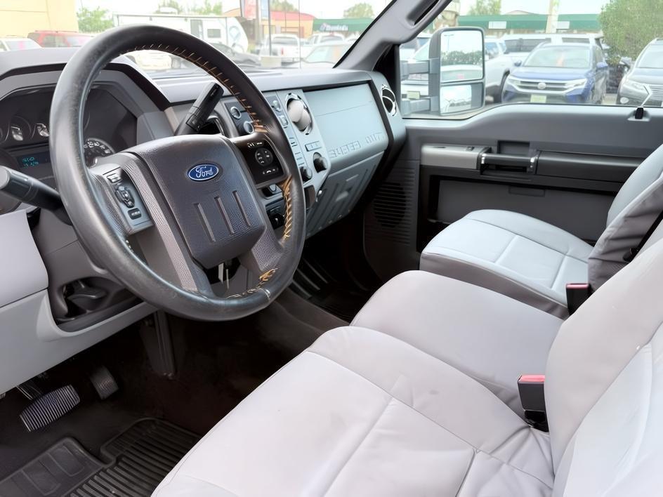 2013 WHITE /GRAY Ford Super Duty F-250 SRW (1FT7W2BT1DE) with an 67 V8 T-DIESEL engine, Automatic transmission, located at 1175 N Woodruff Ave, Idaho Falls, ID, 83401, 43.506901, -111.999657 - At Timberline Auto, finding a great deal on your next vehicle is always easy! Our experienced sales staff goal is to help find you the right vehicle at the right price! Our knowledgeable finance department has options for almost any credit score. We offer extended service contract options to prot- Photo#11