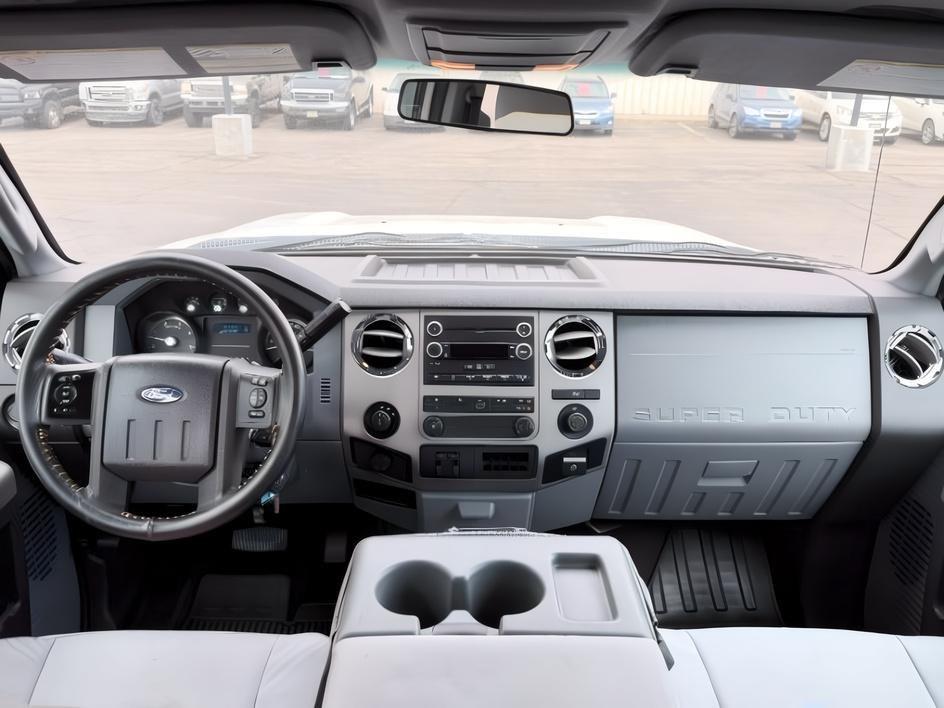 2013 WHITE /GRAY Ford Super Duty F-250 SRW (1FT7W2BT1DE) with an 67 V8 T-DIESEL engine, Automatic transmission, located at 1175 N Woodruff Ave, Idaho Falls, ID, 83401, 43.506901, -111.999657 - At Timberline Auto, finding a great deal on your next vehicle is always easy! Our experienced sales staff goal is to help find you the right vehicle at the right price! Our knowledgeable finance department has options for almost any credit score. We offer extended service contract options to prot- Photo#20