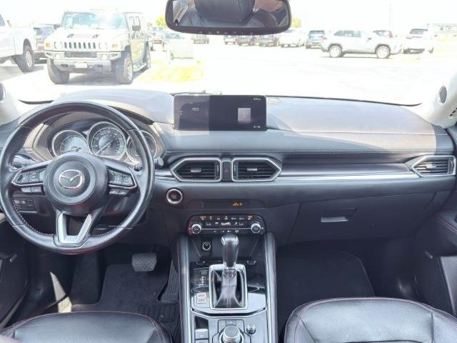 2024 BLUE /LEATHER Mazda CX-5 PREFERRED (JM3KFBCLXR0) with an 2.5L I4 engine, AUTOMATIC transmission, located at 1235 N Woodruff Ave., Idaho Falls, 83401, (208) 523-1053, 43.507172, -112.000488 - At Timberline Auto, finding a great deal on your next vehicle is always easy! Our experienced sales staff goal is to help find you the right vehicle at the right price! Our knowledgeable finance department has options for almost any credit score. We offer extended service contract options to prot- Photo#58