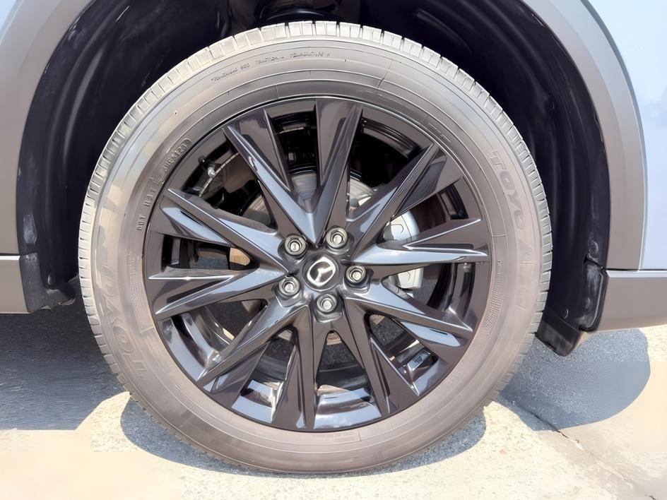2024 BLUE /LEATHER Mazda CX-5 PREFERRED (JM3KFBCLXR0) with an 2.5L I4 engine, AUTOMATIC transmission, located at 1235 N Woodruff Ave., Idaho Falls, 83401, (208) 523-1053, 43.507172, -112.000488 - At Timberline Auto, finding a great deal on your next vehicle is always easy! Our experienced sales staff goal is to help find you the right vehicle at the right price! Our knowledgeable finance department has options for almost any credit score. We offer extended service contract options to prot- Photo#13