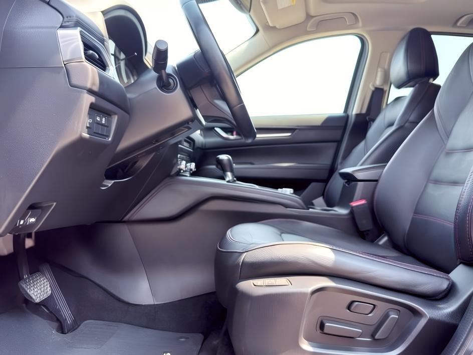 2024 BLUE /LEATHER Mazda CX-5 PREFERRED (JM3KFBCLXR0) with an 2.5L I4 engine, AUTOMATIC transmission, located at 1235 N Woodruff Ave., Idaho Falls, 83401, (208) 523-1053, 43.507172, -112.000488 - At Timberline Auto, finding a great deal on your next vehicle is always easy! Our experienced sales staff goal is to help find you the right vehicle at the right price! Our knowledgeable finance department has options for almost any credit score. We offer extended service contract options to prot- Photo#15