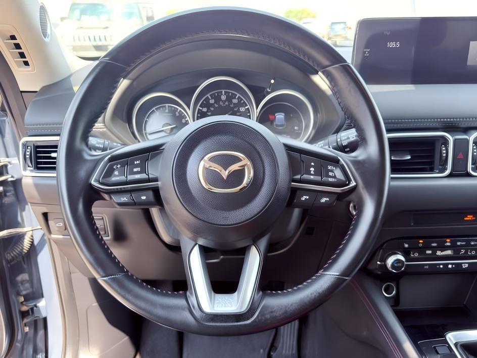 2024 BLUE /LEATHER Mazda CX-5 PREFERRED (JM3KFBCLXR0) with an 2.5L I4 engine, AUTOMATIC transmission, located at 1235 N Woodruff Ave., Idaho Falls, 83401, (208) 523-1053, 43.507172, -112.000488 - At Timberline Auto, finding a great deal on your next vehicle is always easy! Our experienced sales staff goal is to help find you the right vehicle at the right price! Our knowledgeable finance department has options for almost any credit score. We offer extended service contract options to prot- Photo#17