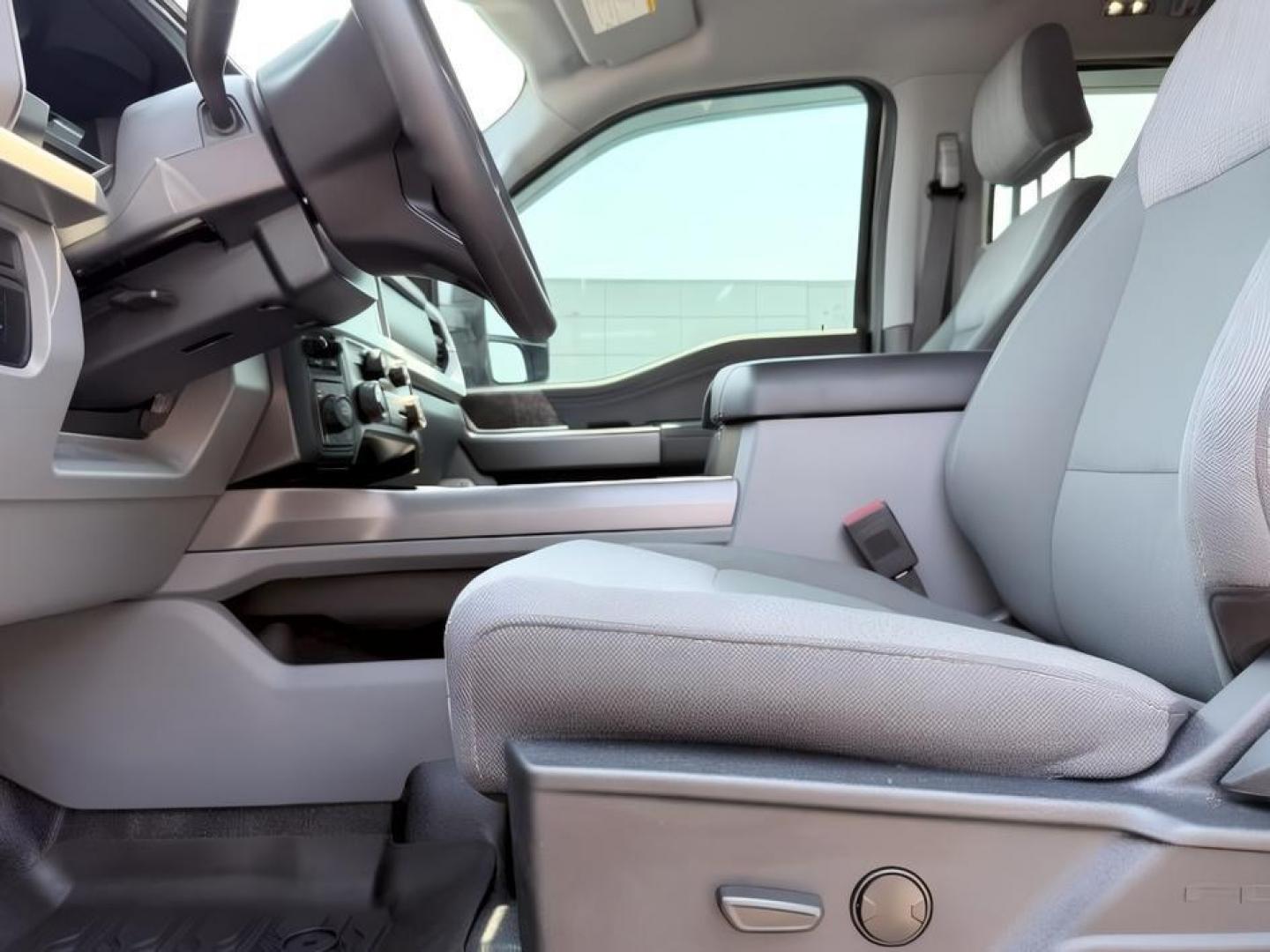 2024 GRAY /Medium Dark Slate Ford F-350 (1FT8W3BM7RE) with an Powerstroke 67L V-8 diesel direct injection engine, Automatic transmission, located at 1175 N Woodruff Ave, Idaho Falls, ID, 83401, 43.506901, -111.999657 - At Timberline Auto, finding a great deal on your next vehicle is always easy! Our experienced sales staff goal is to help find you the right vehicle at the right price! Our knowledgeable finance department has options for almost any credit score. We offer extended service contract options to prot- Photo#13
