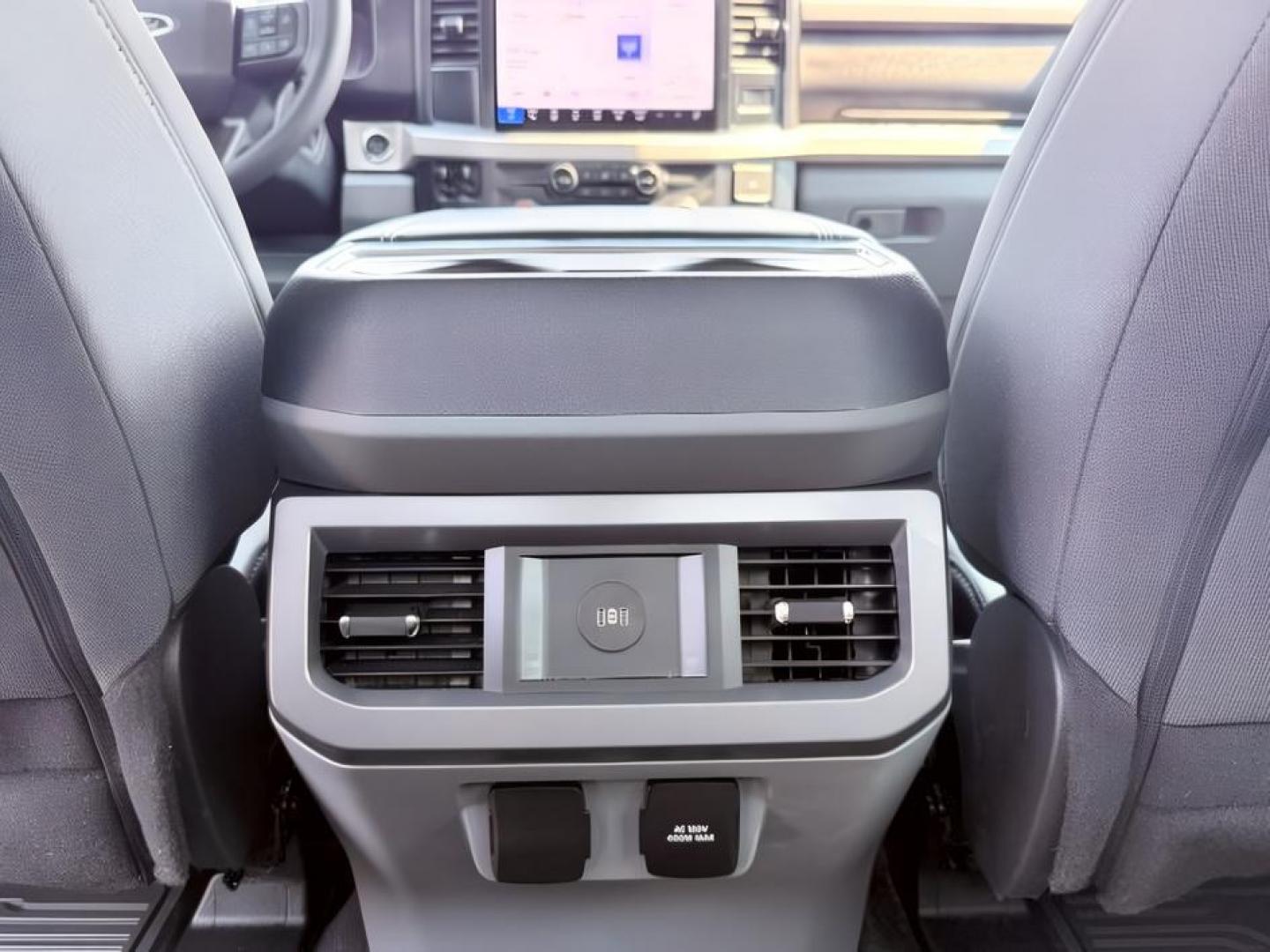 2024 GRAY /Medium Dark Slate Ford F-350 (1FT8W3BM7RE) with an Powerstroke 67L V-8 diesel direct injection engine, Automatic transmission, located at 1175 N Woodruff Ave, Idaho Falls, ID, 83401, 43.506901, -111.999657 - At Timberline Auto, finding a great deal on your next vehicle is always easy! Our experienced sales staff goal is to help find you the right vehicle at the right price! Our knowledgeable finance department has options for almost any credit score. We offer extended service contract options to prot- Photo#27
