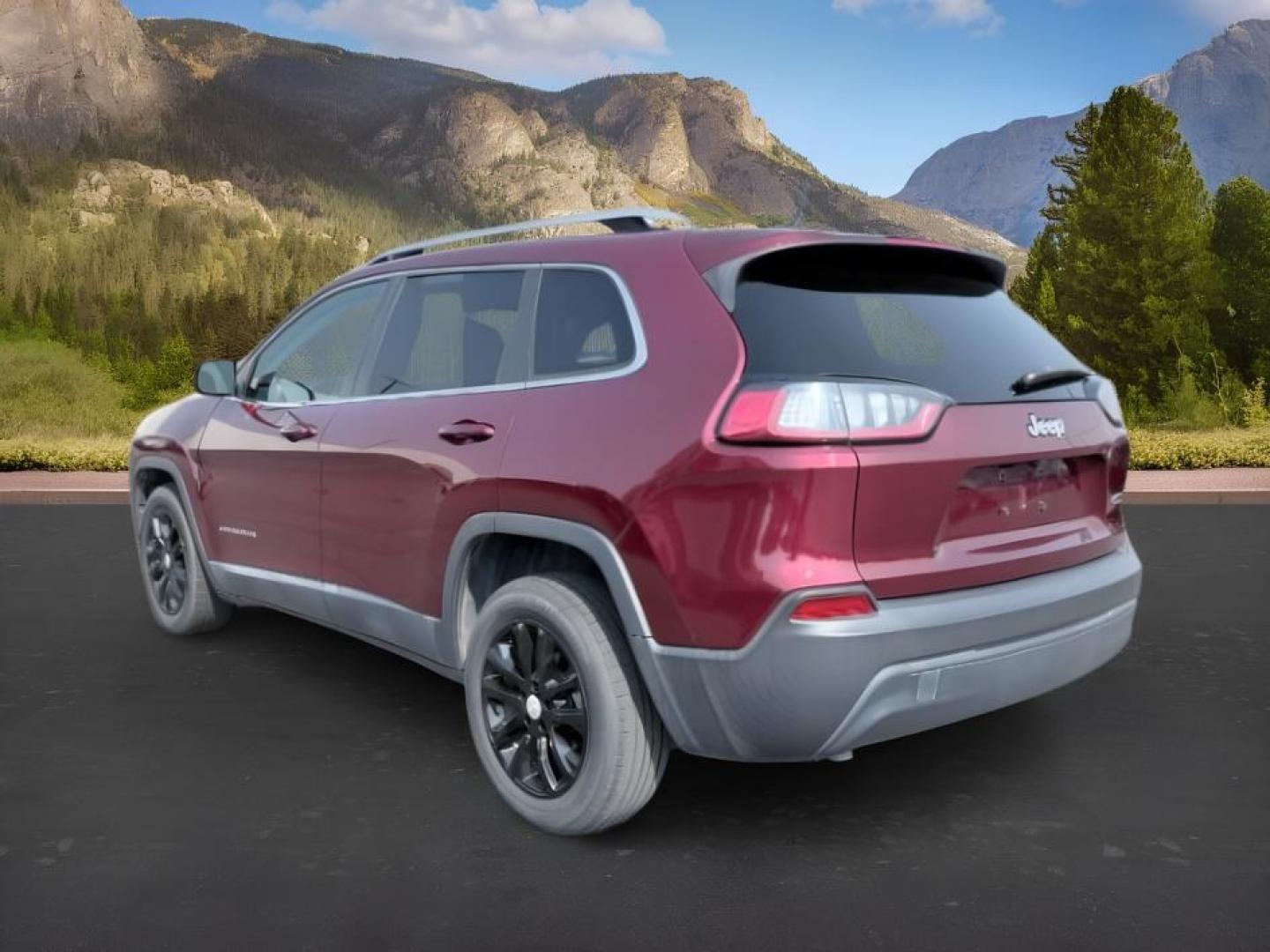 2019 RED /BLACK Jeep Cherokee (1C4PJLCB2KD) with an 24L engine, Automatic transmission, located at 1175 N Woodruff Ave, Idaho Falls, ID, 83401, 43.506901, -111.999657 - At Timberline Auto, finding a great deal on your next vehicle is always easy! Our experienced sales staff goal is to help find you the right vehicle at the right price! Our knowledgeable finance department has options for almost any credit score. We offer extended service contract options to prot- Photo#2