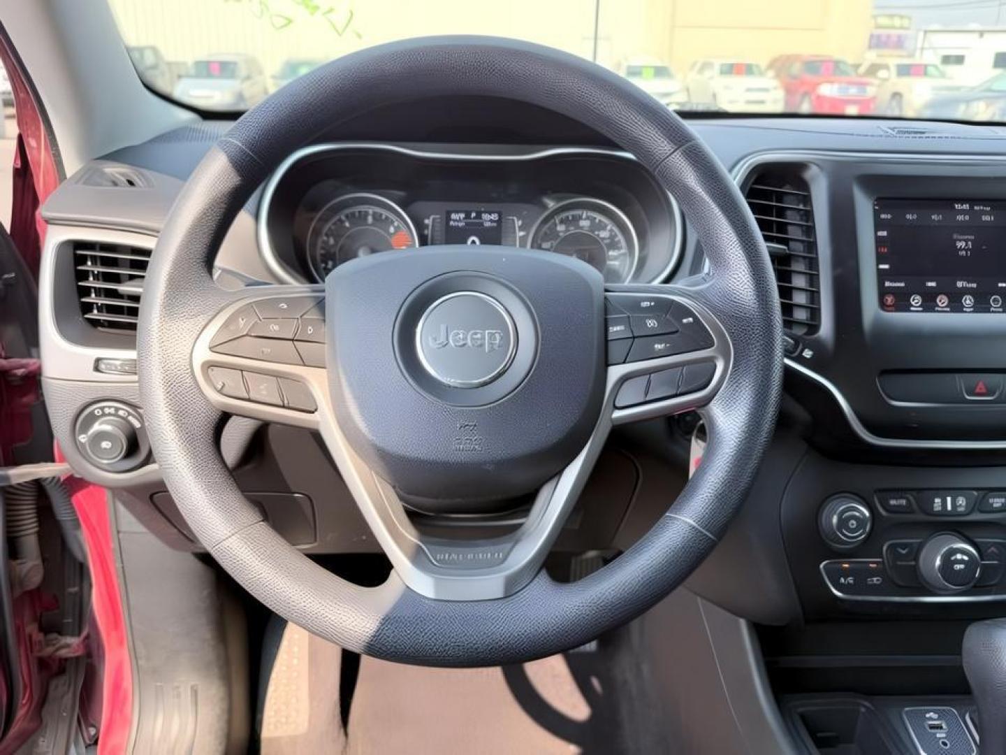 2019 RED /BLACK Jeep Cherokee (1C4PJLCB2KD) with an 24L engine, Automatic transmission, located at 1175 N Woodruff Ave, Idaho Falls, ID, 83401, 43.506901, -111.999657 - At Timberline Auto, finding a great deal on your next vehicle is always easy! Our experienced sales staff goal is to help find you the right vehicle at the right price! Our knowledgeable finance department has options for almost any credit score. We offer extended service contract options to prot- Photo#15
