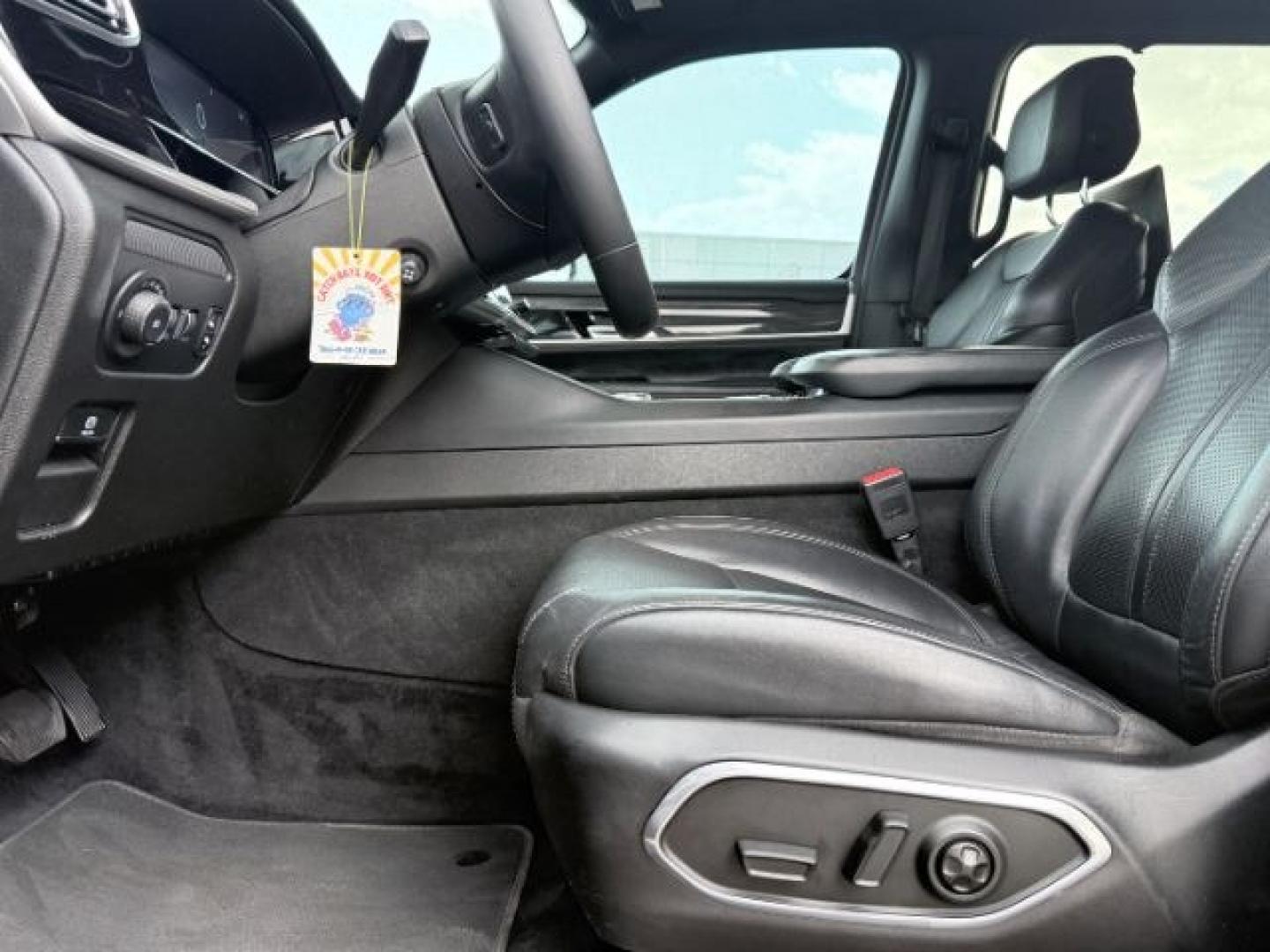 2022 BLACK /Global Black Jeep Wagoneer (1C4SJVBT0NS) with an HEMI 57L V-8 variable valve control engine, Automatic transmission, located at 1175 N Woodruff Ave, Idaho Falls, ID, 83401, 43.506901, -111.999657 - At Timberline Auto, finding a great deal on your next vehicle is always easy! Our experienced sales staff goal is to help find you the right vehicle at the right price! Our knowledgeable finance department has options for almost any credit score. We offer extended service contract options to prot- Photo#45