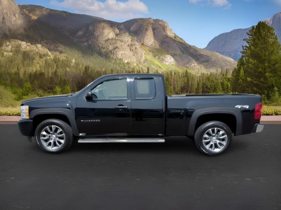 photo of 2011 Chevrolet Silverado 1500 LS