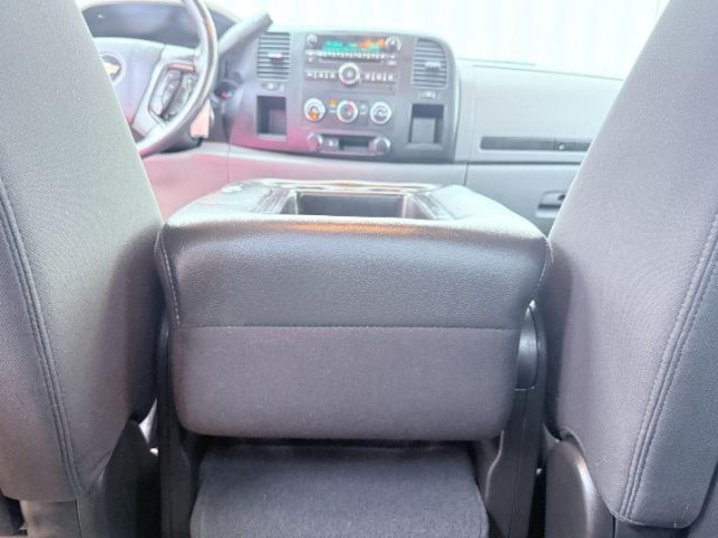 2011 BLACK /Dark Titanium Chevrolet Silverado 1500 (1GCRKREA1BZ) with an Vortec 48L V-8 variable valve control engine, Automatic transmission, located at 1175 N Woodruff Ave, Idaho Falls, ID, 83401, 43.506901, -111.999657- Photo#51