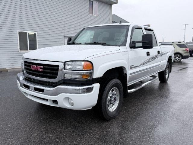 2007 WHITE /Dark Pewter GMC Sierra 2500HD Classic (1GTHK23D77F) with an 66L V8 16V OHV TURBO DIESEL engine, Automatic transmission, located at 1175 N Woodruff Ave, Idaho Falls, ID, 83401, 43.506901, -111.999657 - At Timberline Auto, finding a great deal on your next vehicle is always easy! Our experienced sales staff goal is to help find you the right vehicle at the right price! Our knowledgeable finance department has options for almost any credit score. We offer extended service contract options to prot- Photo#25
