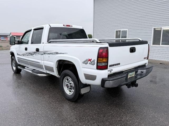 2007 WHITE /Dark Pewter GMC Sierra 2500HD Classic (1GTHK23D77F) with an 66L V8 16V OHV TURBO DIESEL engine, Automatic transmission, located at 1175 N Woodruff Ave, Idaho Falls, ID, 83401, 43.506901, -111.999657 - At Timberline Auto, finding a great deal on your next vehicle is always easy! Our experienced sales staff goal is to help find you the right vehicle at the right price! Our knowledgeable finance department has options for almost any credit score. We offer extended service contract options to prot- Photo#27