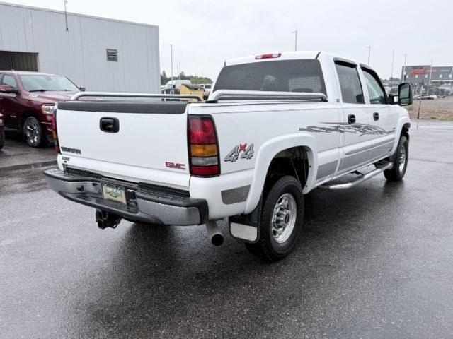 2007 WHITE /Dark Pewter GMC Sierra 2500HD Classic (1GTHK23D77F) with an 66L V8 16V OHV TURBO DIESEL engine, Automatic transmission, located at 1175 N Woodruff Ave, Idaho Falls, ID, 83401, 43.506901, -111.999657 - At Timberline Auto, finding a great deal on your next vehicle is always easy! Our experienced sales staff goal is to help find you the right vehicle at the right price! Our knowledgeable finance department has options for almost any credit score. We offer extended service contract options to prot- Photo#29