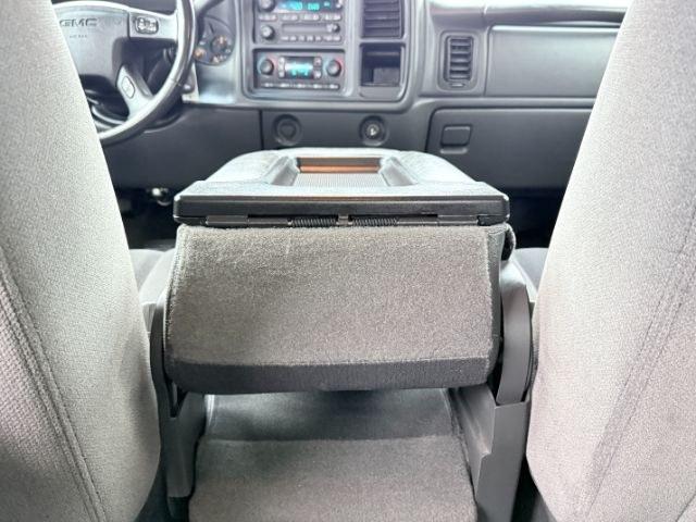 2007 WHITE /Dark Pewter GMC Sierra 2500HD Classic (1GTHK23D77F) with an 66L V8 16V OHV TURBO DIESEL engine, Automatic transmission, located at 1175 N Woodruff Ave, Idaho Falls, ID, 83401, 43.506901, -111.999657 - At Timberline Auto, finding a great deal on your next vehicle is always easy! Our experienced sales staff goal is to help find you the right vehicle at the right price! Our knowledgeable finance department has options for almost any credit score. We offer extended service contract options to prot- Photo#47