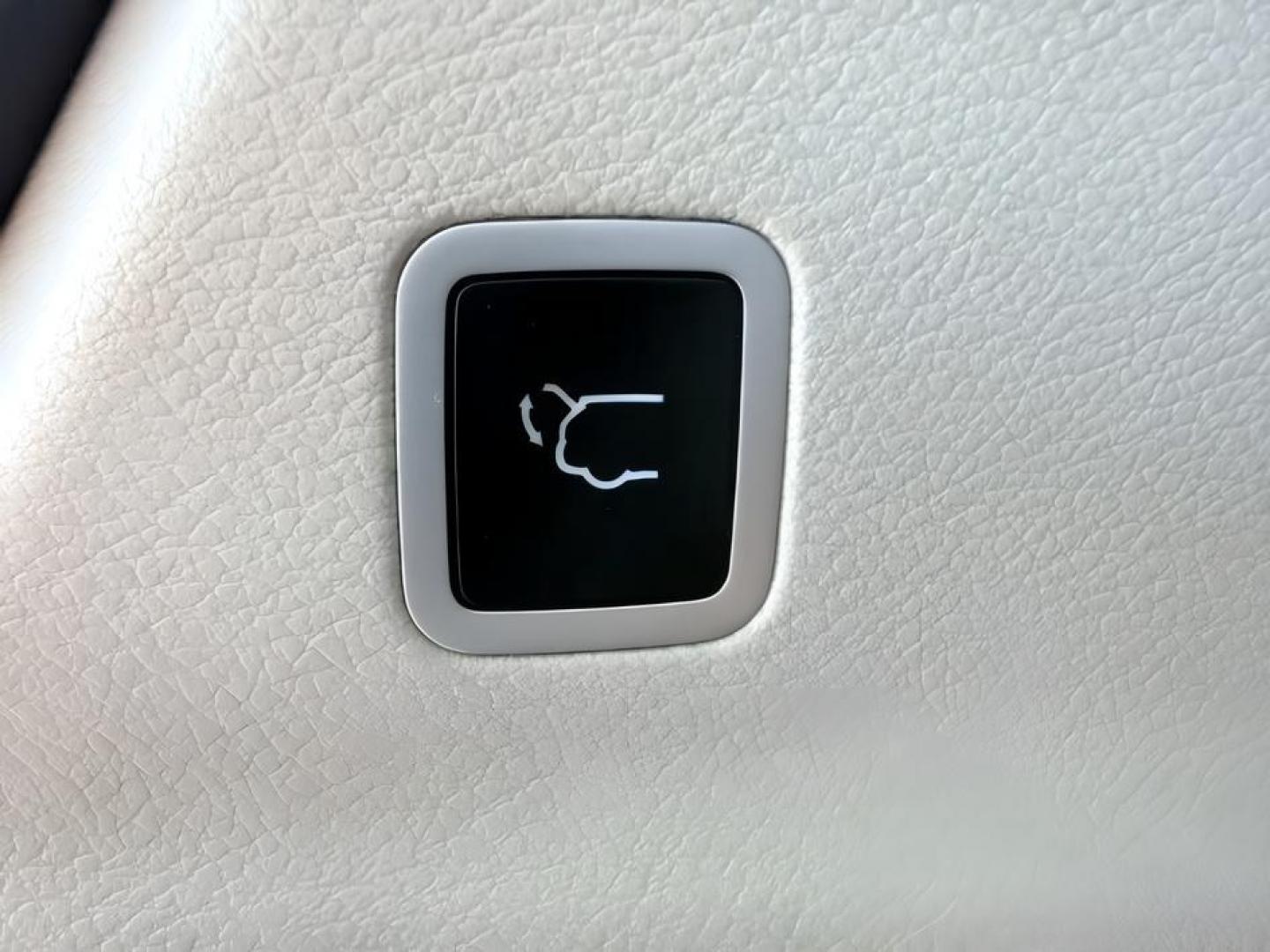 2023 MAROON /Black/Alloy/Black Chrysler Pacifica (2C4RC3BG0PR) with an Pentastar 36L V-6 DOHC engine, Automatic transmission, located at 1175 N Woodruff Ave, Idaho Falls, ID, 83401, 43.506901, -111.999657- Photo#6