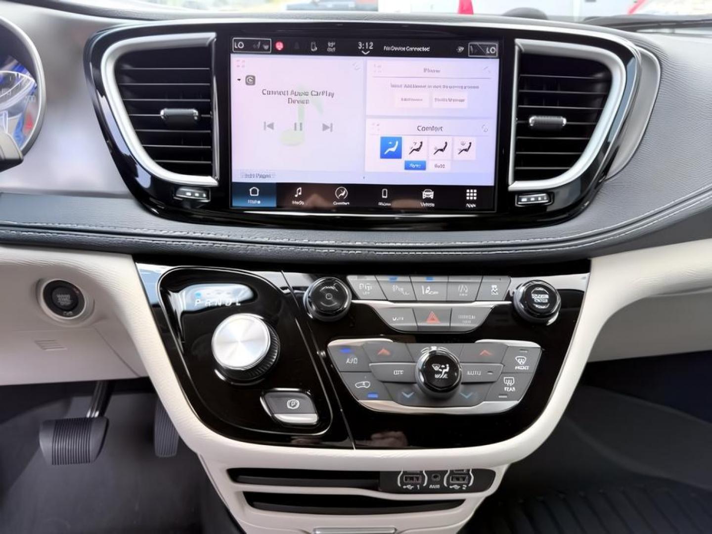 2023 MAROON /Black/Alloy/Black Chrysler Pacifica (2C4RC3BG0PR) with an Pentastar 36L V-6 DOHC engine, Automatic transmission, located at 1175 N Woodruff Ave, Idaho Falls, ID, 83401, 43.506901, -111.999657- Photo#18