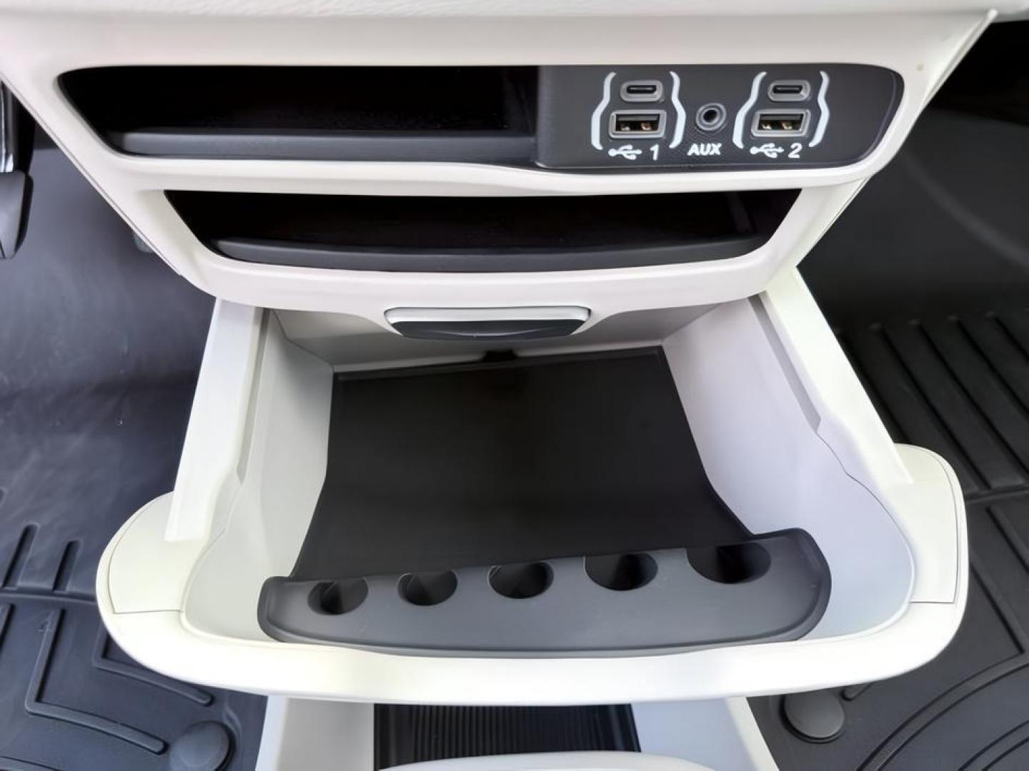 2023 MAROON /Black/Alloy/Black Chrysler Pacifica (2C4RC3BG0PR) with an Pentastar 36L V-6 DOHC engine, Automatic transmission, located at 1175 N Woodruff Ave, Idaho Falls, ID, 83401, 43.506901, -111.999657- Photo#20