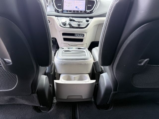 2023 MAROON /Black/Alloy/Black Chrysler Pacifica Touring L AWD (2C4RC3BG0PR) with an Pentastar 3.6L V-6 DOHC engine, AUTOMATIC transmission, located at 1235 N Woodruff Ave., Idaho Falls, 83401, (208) 523-1053, 43.507172, -112.000488 - At Timberline Auto, finding a great deal on your next vehicle is always easy! Our experienced sales staff goal is to help find you the right vehicle at the right price! Our knowledgeable finance department has options for almost any credit score. We offer extended service contract options to prot- Photo#56