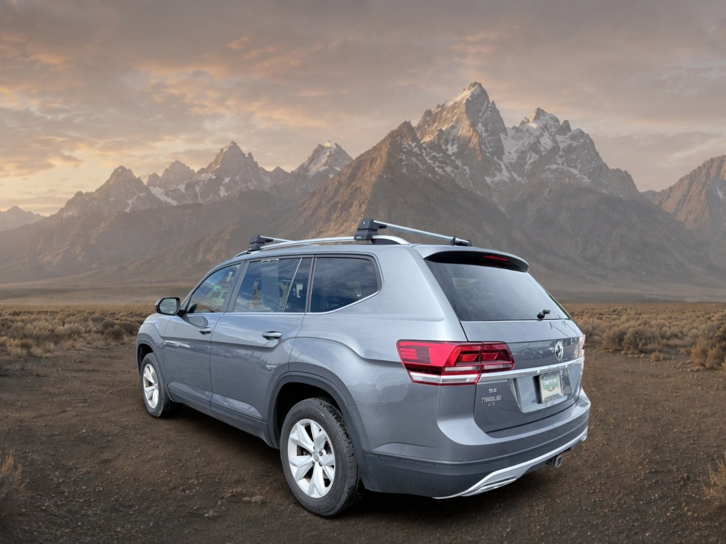 2018 Platinum Gray Metallic /Titan Black Volkswagen Atlas 3.6L V6 SE (1V2KR2CAXJC) with an V6, 3.6L engine, 8-speed automatic transmission, located at 1175 N Woodruff Ave, Idaho Falls, ID, 83401, 43.506901, -111.999657 - <b>Vehicle Details</b><br>Looking for a spacious, capable SUV in Idaho Falls, ID? This 2018 Volkswagen Atlas SE 4Motion delivers the comfort, versatility, and confident handling today's drivers want. Powered by a strong V6, 3.6L gasoline engine and equipped with AWD, this Volkswagen Atlas is built f- Photo#2