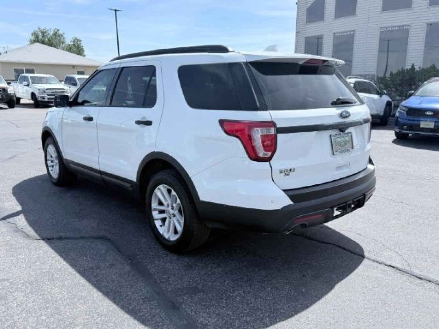 2016 WHITE /CLOTH Ford Explorer (1FM5K8B83GG) with an 35L V6 engine, Automatic transmission, located at 1175 N Woodruff Ave, Idaho Falls, ID, 83401, 43.506901, -111.999657 - At Timberline Auto, finding a great deal on your next vehicle is always easy! Our experienced sales staff goal is to help find you the right vehicle at the right price! Our knowledgeable finance department has options for almost any credit score. We offer extended service contract options to prot- Photo#32