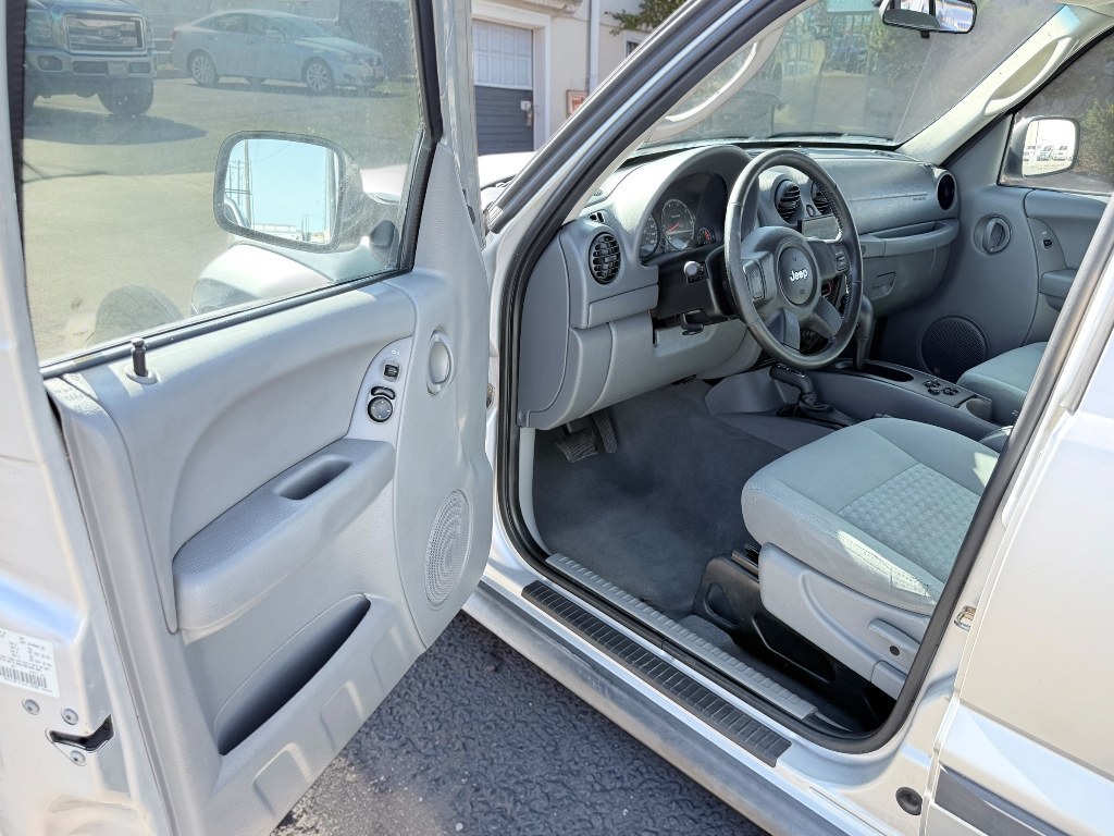 2007 Bright Silver Metallic Clearcoat /Medium Slate Gray Jeep Liberty Sport (1J4GL48K87W) with an V6, 3.7L (225 CID) engine, 6-speed manual transmission, located at 1175 N Woodruff Ave, Idaho Falls, ID, 83401, 43.506901, -111.999657 - <b>Vehicle Details</b><br>Looking for a dependable SUV with capability, comfort, and proven value? This 2007 Jeep Liberty Sport is ready for your next adventure. Equipped with 4WD and a V6, 3.7L (225 CID) gasoline engine, this Jeep delivers the strength you want for commuting, weekend trips, and Ida- Photo#10
