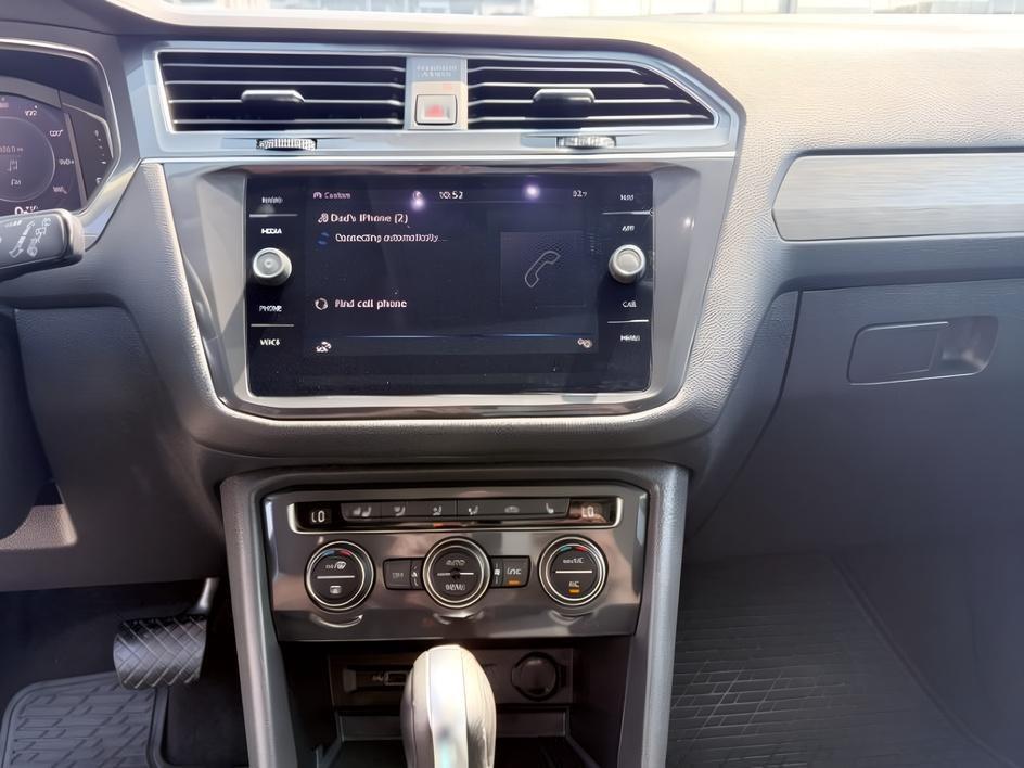 2020 GRAY /Titan Black Volkswagen Tiguan (3VV2B7AXXLM) with an 2L I-4 gasoline direct injection engine, Automatic transmission, located at 1175 N Woodruff Ave, Idaho Falls, ID, 83401, 43.506901, -111.999657 - At Timberline Auto, finding a great deal on your next vehicle is always easy! Our experienced sales staff goal is to help find you the right vehicle at the right price! Our knowledgeable finance department has options for almost any credit score. We offer extended service contract options to prot- Photo#18