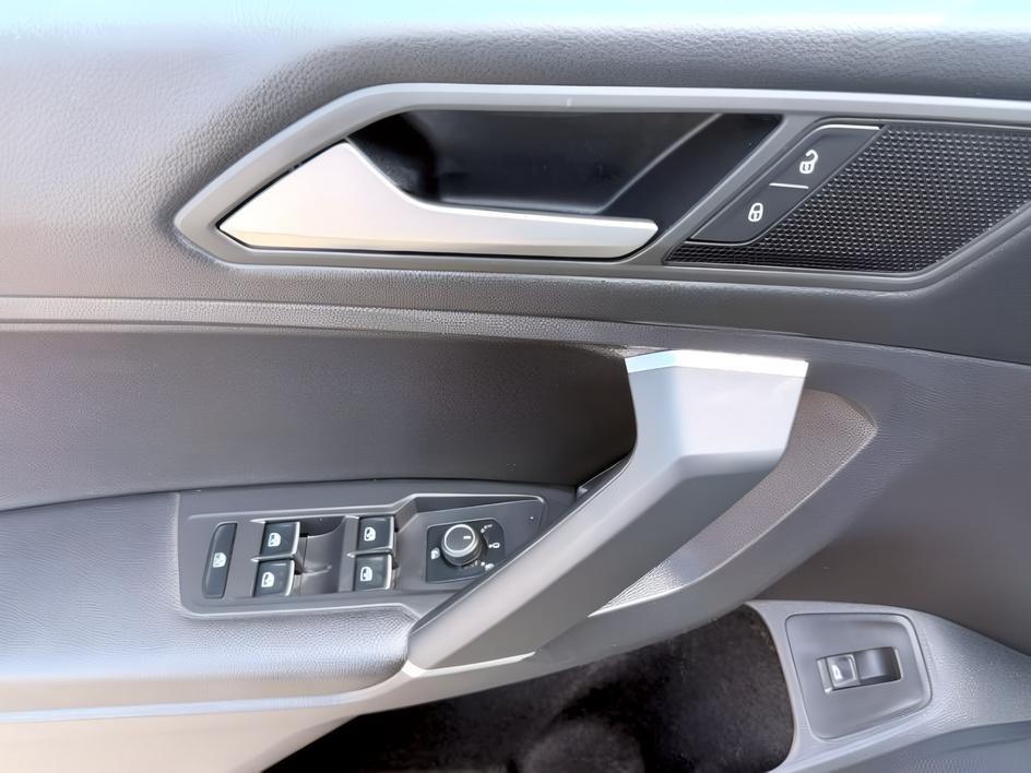 2020 GRAY /Titan Black Volkswagen Tiguan (3VV2B7AXXLM) with an 2L I-4 gasoline direct injection engine, Automatic transmission, located at 1175 N Woodruff Ave, Idaho Falls, ID, 83401, 43.506901, -111.999657 - At Timberline Auto, finding a great deal on your next vehicle is always easy! Our experienced sales staff goal is to help find you the right vehicle at the right price! Our knowledgeable finance department has options for almost any credit score. We offer extended service contract options to prot- Photo#27
