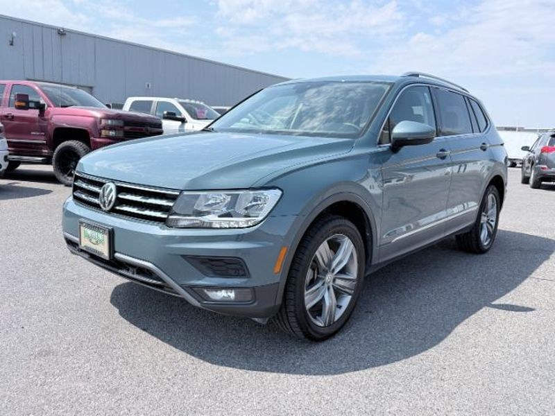 photo of 2020 Volkswagen Tiguan 2.0T SE | 2.0T SEL | 2.0T SE R-Line Black