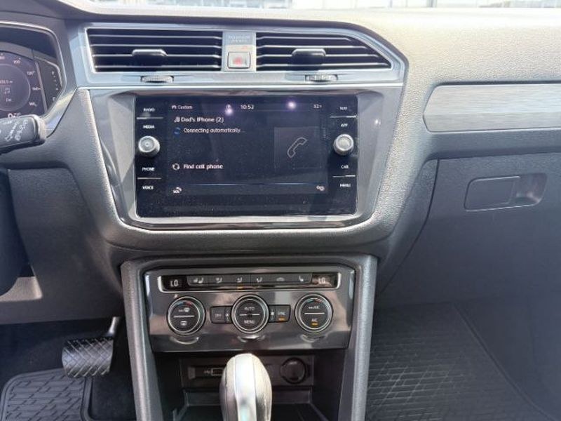 2020 Silk Blue Metallic /Titan Black Volkswagen Tiguan SEL (3VV2B7AXXLM) with an 4 Cyl, 2.0L engine, 8-speed automatic transmission, located at 1175 N Woodruff Ave, Idaho Falls, ID, 83401, 43.506901, -111.999657 - <b>Vehicle Details</b><br>Take on every drive with this 2020 Volkswagen Tiguan 2.0T SE / 2.0T SEL / 2.0T SE R-Line Black, a stylish and versatile SUV with only 38,794 miles and the confidence of AWD. Powered by a responsive 4-cylinder, 2.0L gasoline engine, this Volkswagen Tiguan delivers smooth per- Photo#17
