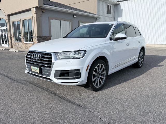 2018 WHITE /Black Audi Q7 (WA1LAAF74JD) with an 3L V-6 gasoline direct injection engine, Automatic transmission, located at 1175 N Woodruff Ave, Idaho Falls, ID, 83401, 43.506901, -111.999657 - At Timberline Auto, finding a great deal on your next vehicle is always easy! Our experienced sales staff goal is to help find you the right vehicle at the right price! Our knowledgeable finance department has options for almost any credit score. We offer extended service contract options to prot- Photo#29