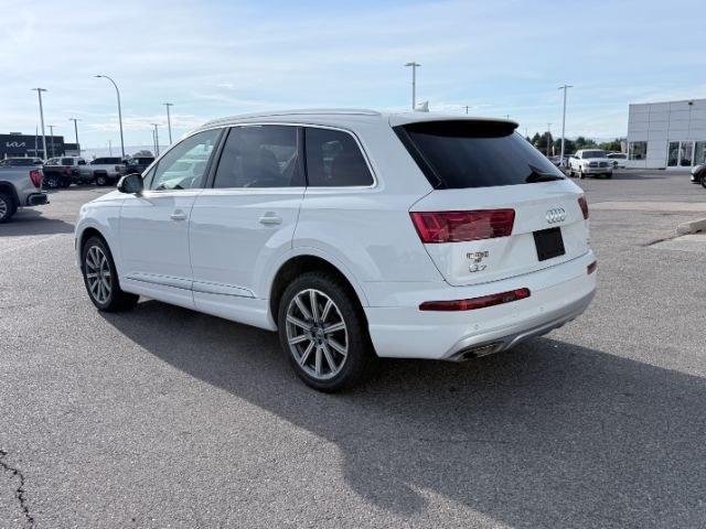 2018 WHITE /Black Audi Q7 (WA1LAAF74JD) with an 3L V-6 gasoline direct injection engine, Automatic transmission, located at 1175 N Woodruff Ave, Idaho Falls, ID, 83401, 43.506901, -111.999657 - At Timberline Auto, finding a great deal on your next vehicle is always easy! Our experienced sales staff goal is to help find you the right vehicle at the right price! Our knowledgeable finance department has options for almost any credit score. We offer extended service contract options to prot- Photo#31
